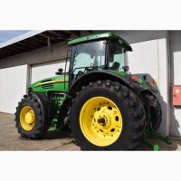 Трактор колісний John Deere 7820