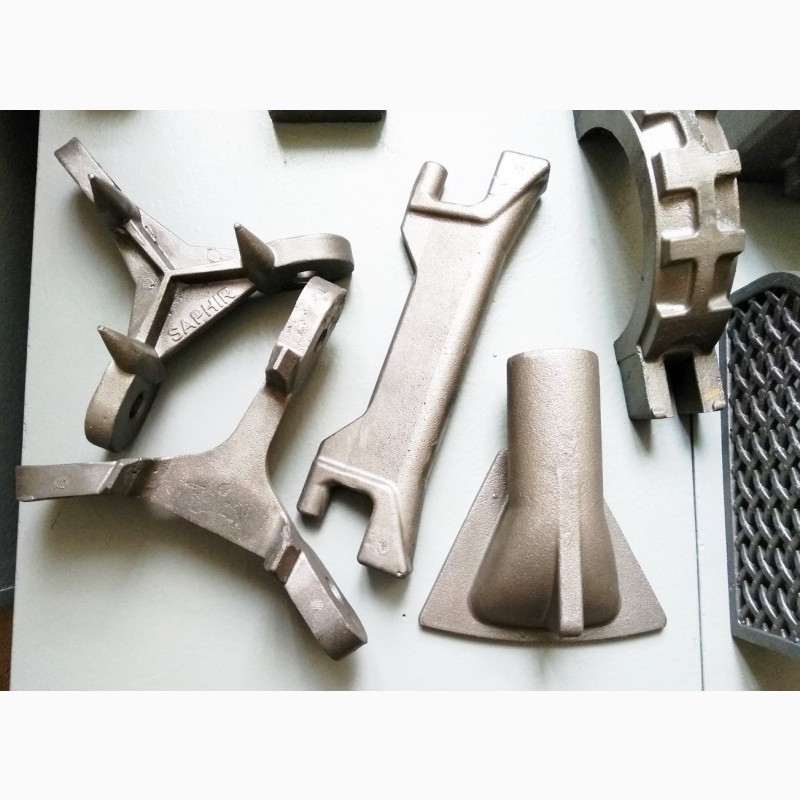 Фото 6. Литі металовироби, деталі і запчастини для тракторної та авто-бронетехніки