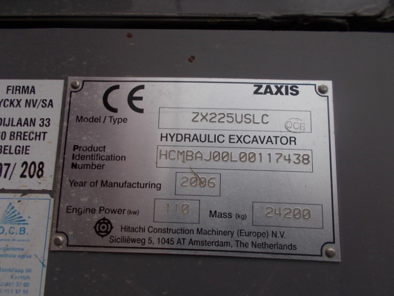 Фото 5. Hitachi ZX225USlc экскаватор на гусеничном