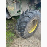 Комбайн зернозбиральний John Deere 9880 i STS