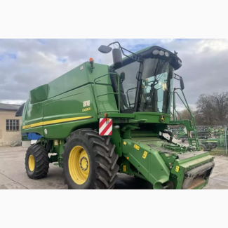 Комбайн зернозбиральний John Deere S690