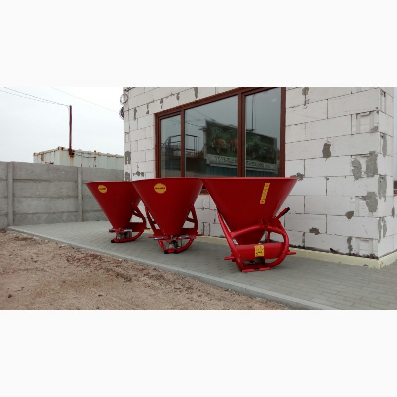 Фото 3. Тракторный навесной разбрасыватель на 500 кг фирмы Jar-Met Польша