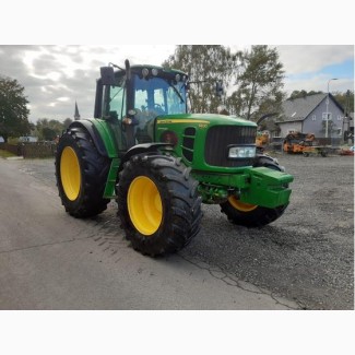 Трактор John Deere 6830