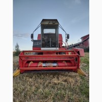 Комбайн Massey Ferguson 16