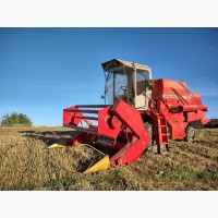 Комбайн Massey Ferguson 16